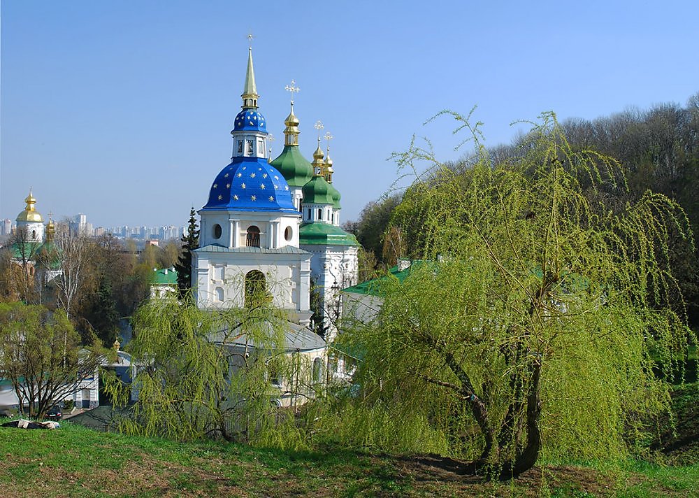 Выдубицкий монастырь храм