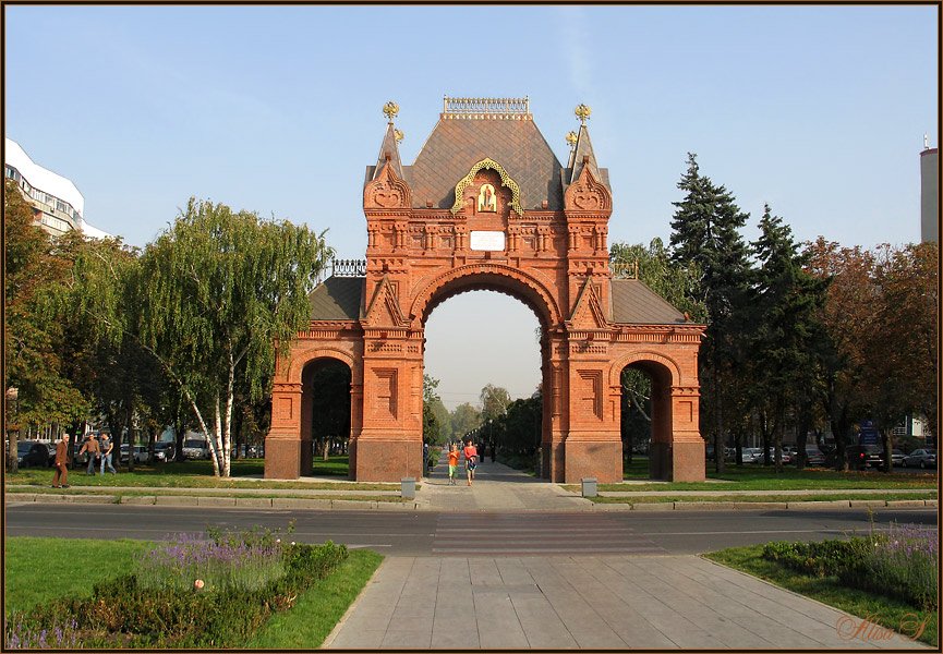 Мм краснодар. Александровская Триумфальная арка (царские ворота). Александровская Триумфальная арка (царские ворота), Краснодар. Александровская Триумфальная арка в Краснодаре. Александровская арка в Екатеринодаре.