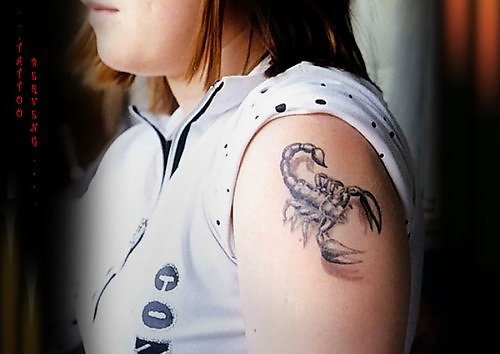 Татуировка скорпиона у девушки: значение и выбор мотива