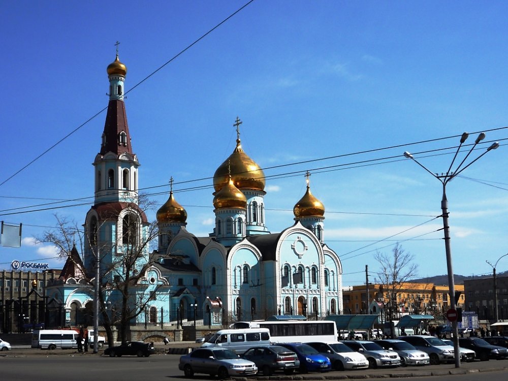 Городской округ город чита. Собор Казанской Божьей матери Чита. Казанский кафедральный собор Чита улица. Чита собор вокзал. Собор в Чите возле вокзала.