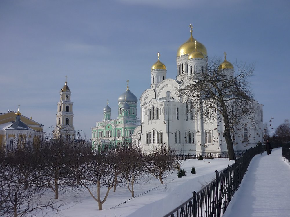 Дивеевский монастырь зима