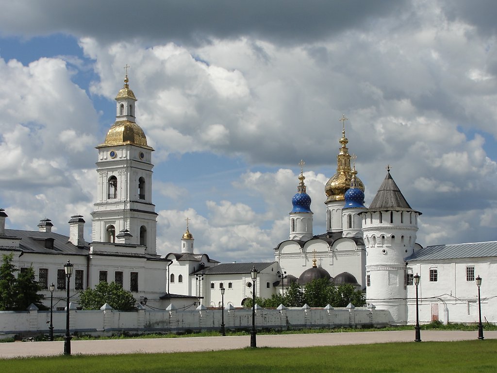 Тобольск кремль. Тобольский Кремль площадь. Тобольск площадь у Кремля. Тобольский Кремль объект ЮНЕСКО. Тобольск Кремль официальный сайт.