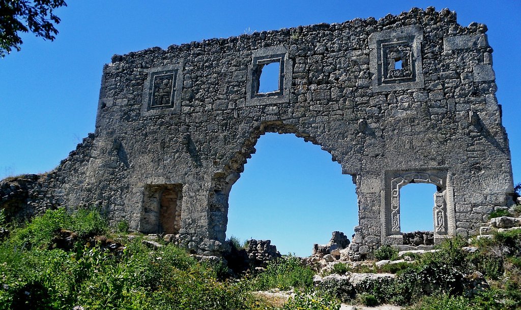 Мангуп кале в крыму фото