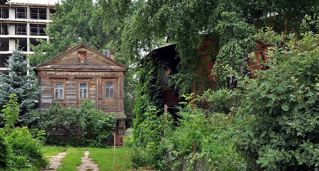 Нижние дворы. Старый двор. Старые дворы Нижнего Новгорода. Старые дворы Ижевска.