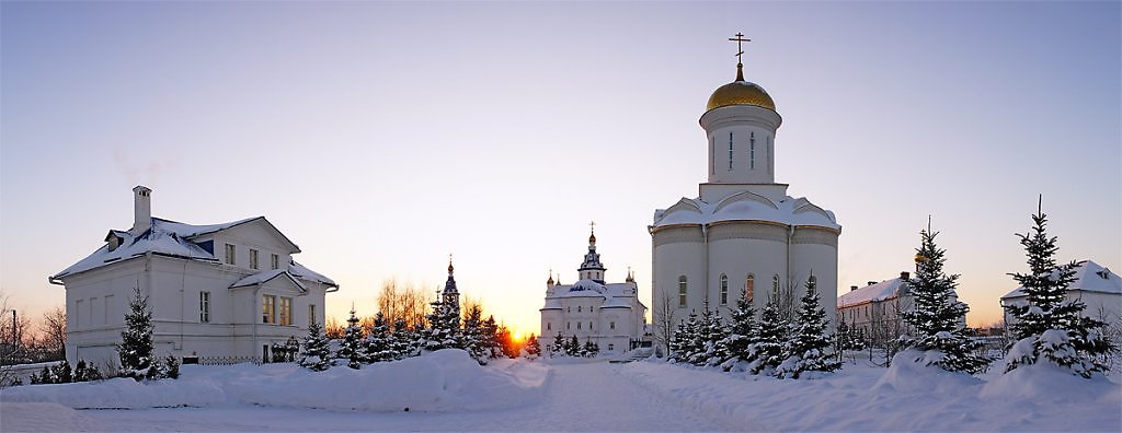 Зимний храм Успения Пресвятой Богородицы зима