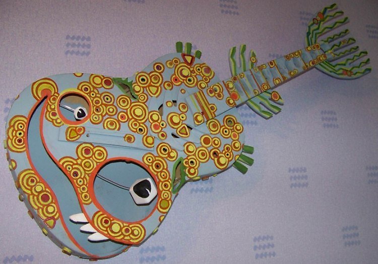 Fish guitar. Гитара рыбка. Рыба гитара.