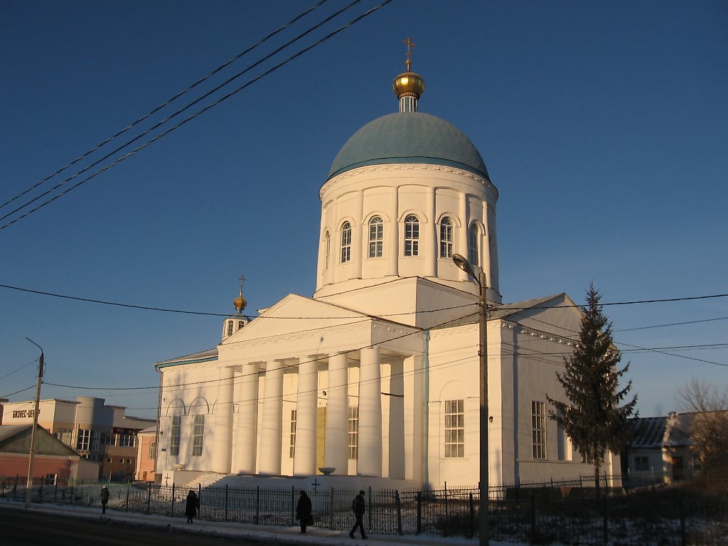 Адрес никольского храма. Свято Никольский храм Кромы. Никольская Церковь Кромы. Церковь в Кромах Орловской области. Поселок Кромы храм.