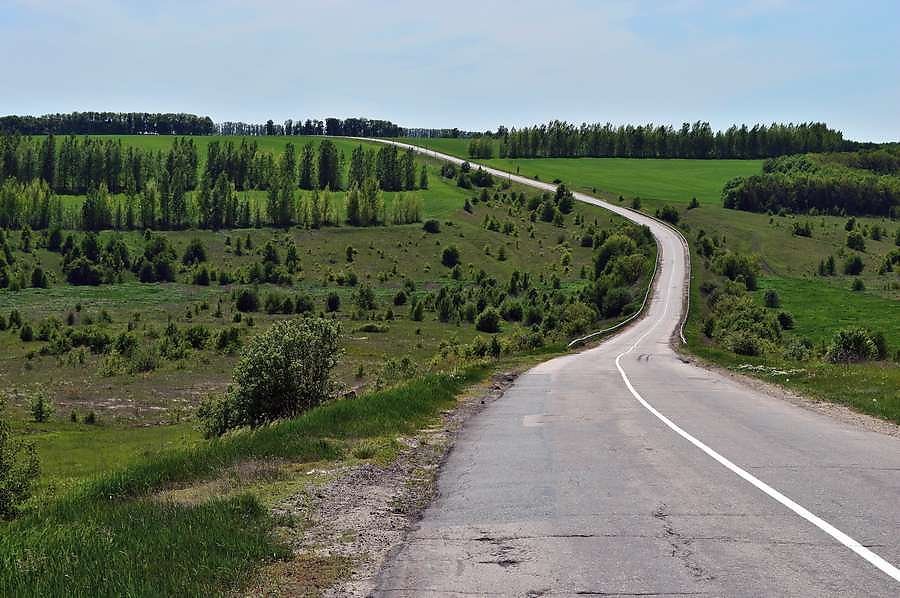 Вьется лентой дорога. Домициева дорога. Стёжки-дорожки фото. Стёжка это тропинка. Стёжки дорожки 0,,,,,,,,.