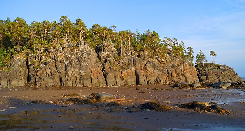 Остров кий в белом море