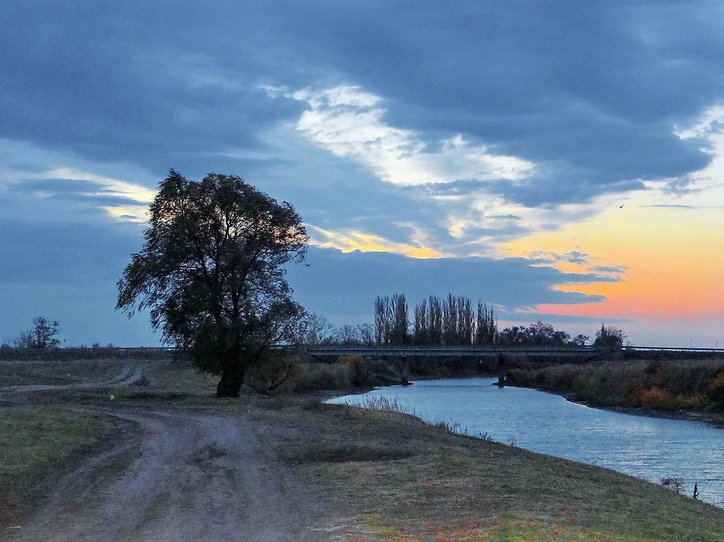 Погода в красноярской цимлянский. Несветайское водохранилище.