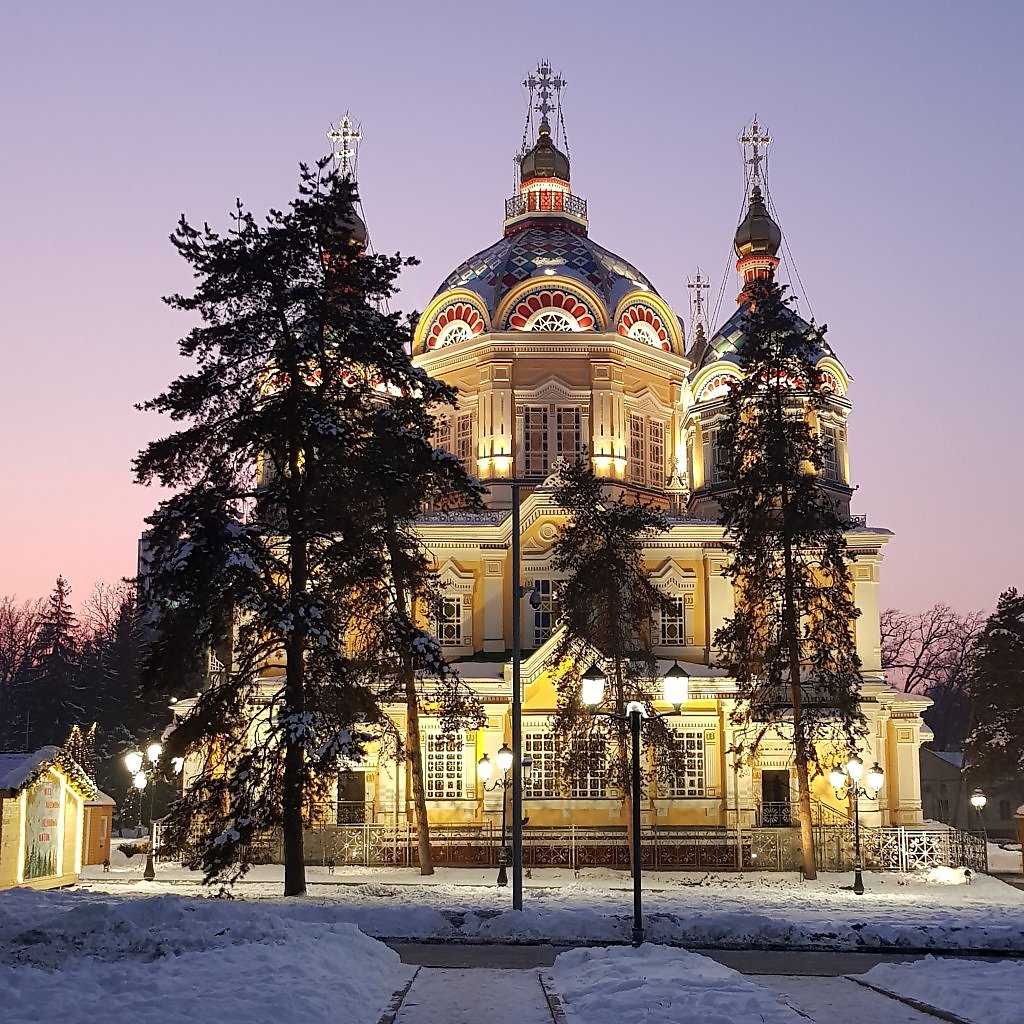 Свято вознесенский кафедральный. Православный храм в Алма-Ате.